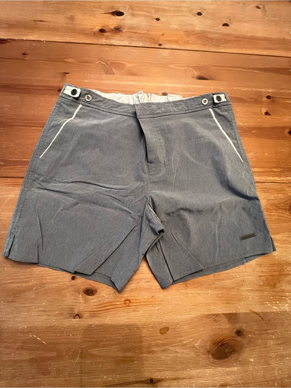 Men's Gray Hybrid Swim Shorts with White Pocket Trim size 32